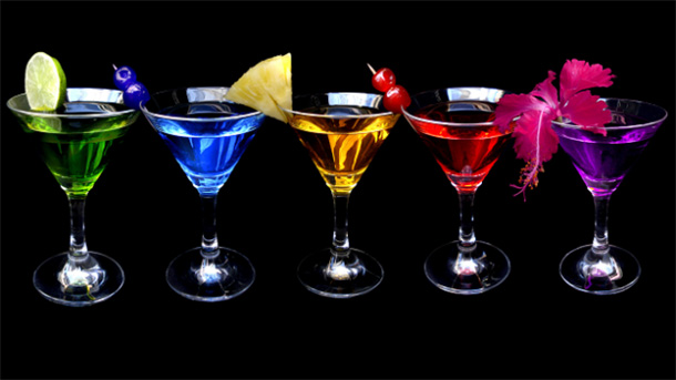 你想成為眾人焦點(diǎn)嗎？LED智能酒杯